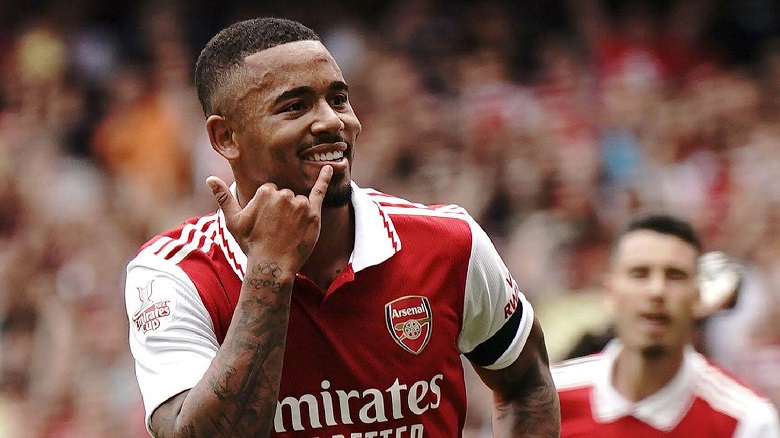 تشكيلة أرسنال في مواجهة أستون فيلا