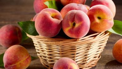 قشرة الخوخ مفيدة أم ضارة بالصحة؟.. علماء يجيبون
