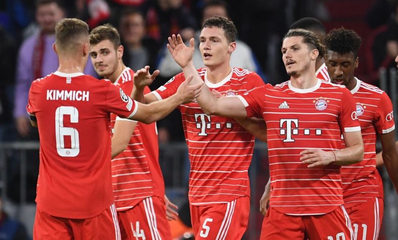 كرر بايرن ميونيخ الالماني فوزه على ضيفه إنتر ميلان الايطالي بهدفين نظيفين، ليختتم دور المجموعات محققا العلامة الكاملة من ستة انتصارات، وذلك ضمن مباريات الجولة السادسة والاخيرة من المجموعة الثالثة لدوري أبطال أوروبا لكرة القدم . ودخل الفريقان الى المباراة بعد أن ضمنا التأهل إلى الدور ثمن النهائي أمام برشلونة الاسباني وفيكتوريا بلزن التشيكي، كما كان الفريق البافاري ضامنا للصدارة. وبهذا الإنجاز يكون بايرن ميونخ هو الفريق الوحيد في تاريخ البطولة الذي يحقق العلامة الكاملة في دور المجموعات ثلاث مرات، وتعتبر هذه المرة الحادية عشرة فقط التي يحقق فيها أي فريق ستة انتصارات من ست مباريات في الدور الاول. واحرز هدفي النادي البافاري هدفي الفرنسي بنجامان بافار في الدقيقة الثانية والثلاثين والكاميروني إريك ماكسيم تشوبو في الدقيقة الثانية والسبعين، ليفوز بالنتيجة ذاتها التي تفوق فيها على الفريق الايطالي في الجولة الاولى على أرضه ووسط جماهيره.