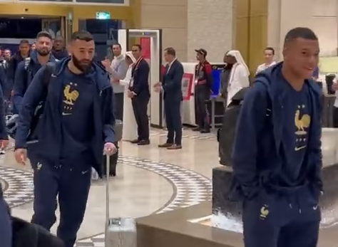 بالفيديو.. استقبال حافل لأبطال العالم بمقر إقامتهم عقب وصولهم لقطر