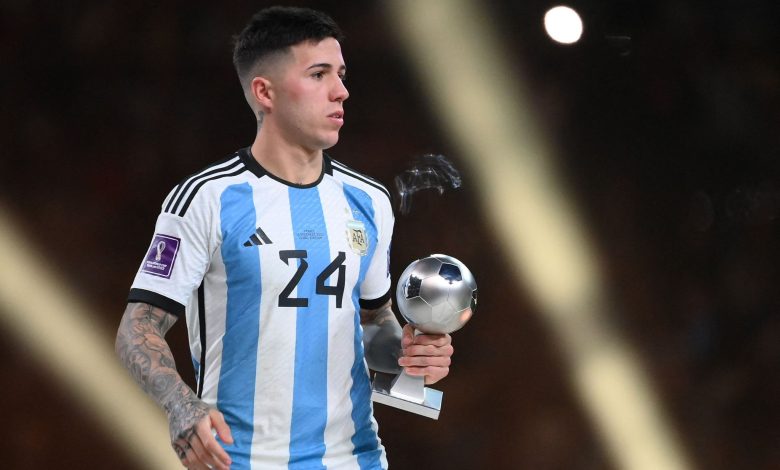 رسميًا.. بنفيكا يسدل الستار بشأن مستقبل إنرو فيرنانديز