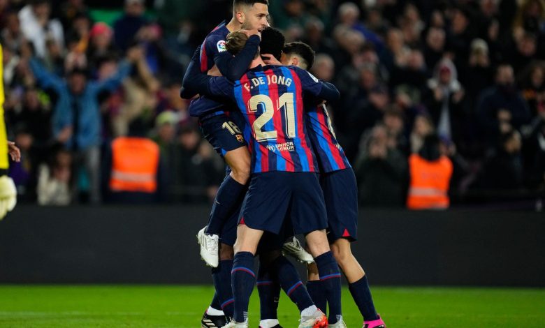 بالفيديو.. برشلونة يستغل تعثر ريال مدريد وينتصر أمام إشبيلية 3-0 بالدوري الإسباني