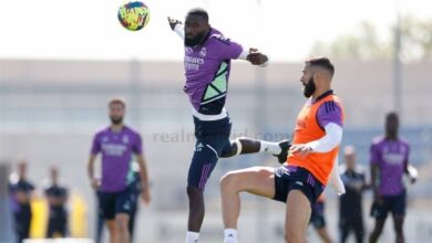 الإصابة تبعد ألابا وميندي عن تدريبات ريال مدريد وبنزيما يشارك
