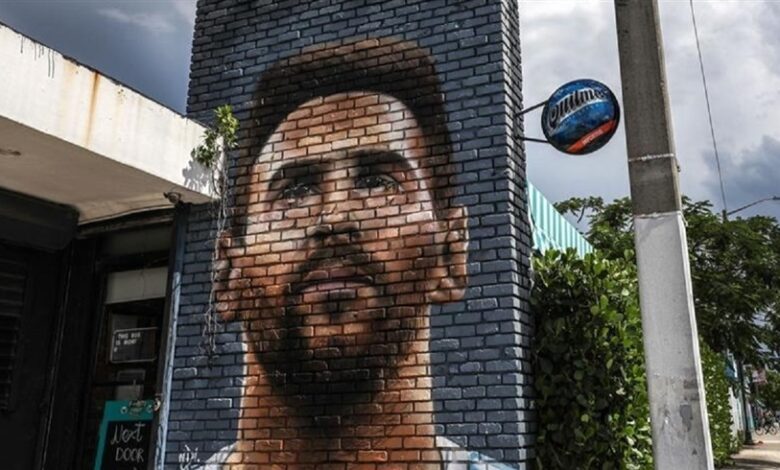 لوحة جدارية لميسي طول 30 متر في العاصمة الألبانية تيرانا