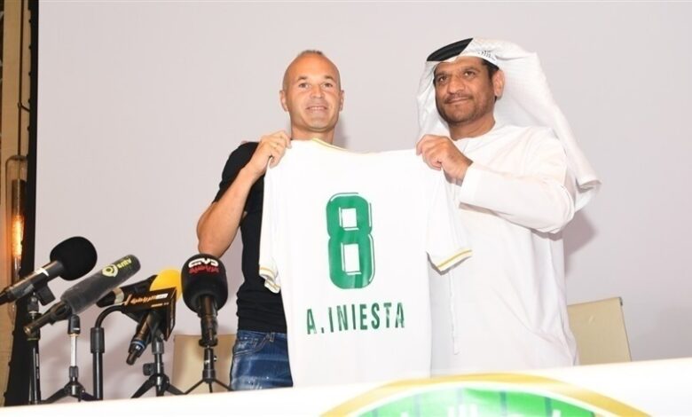 رسميا.. نادي الإمارات يعلن التعاقد مع النجم الإسباني إنييستا