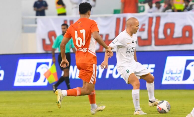 الإمارات وعجمان يتعادلان 4-4 في مباراة مثيرة وإنييستا يسجل