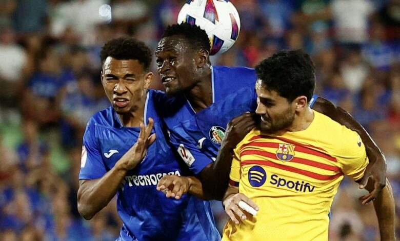 برشلونة يسقط في فخ التعادل أمام خيتافي في بداية حملته للدفاع عن اللقب