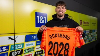 بروسيا دورتموند يجدد عقد حارسه جريجور كوبل