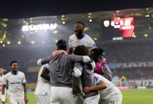 مارسيليا يفوز على أيك أثينا 2-0 ويتصدر مجموعته وأياكس يسقط مجددا أمام برايتون
