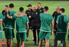 الركراكي يضم الياميق وبوشواري لقائمة المغرب استعدادا لتنزانيا