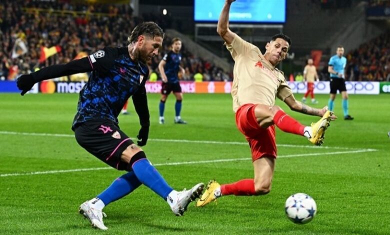 لانس يفوز على إشبيلية 2-1 في الوقت الضائع ويتأهل للدوري الأوروبي