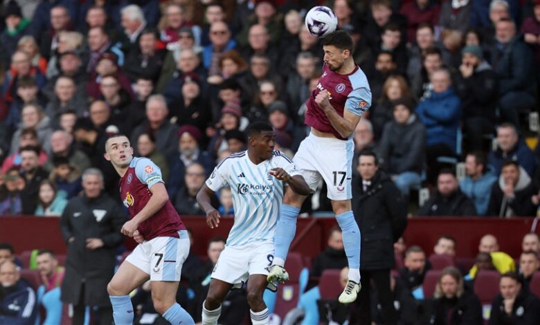 دوجلاس لويز يقود أستون فيلا لاكتساح نوتنجهام فورست 4-2