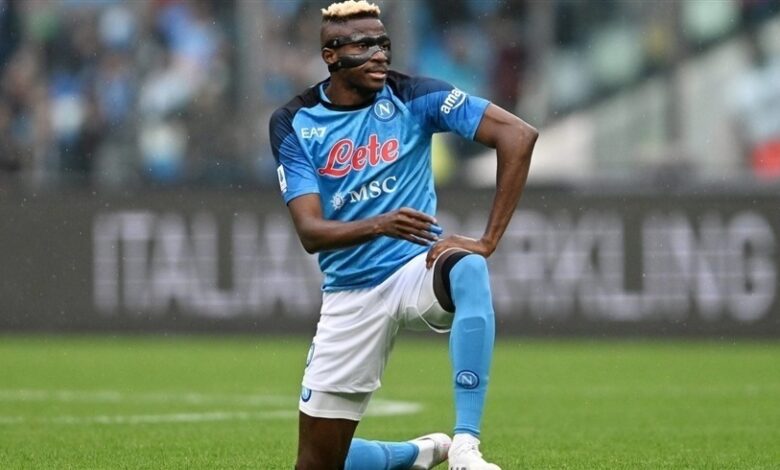 مدرب نابولي: مشاركة أوسيمين أمام برشلونة محل شك