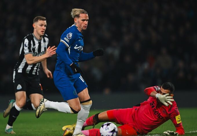 تشيلسي يحقق فوزا صعبا 3-2 على ضيفة نيوكاسل في الدوري الإنجليزي