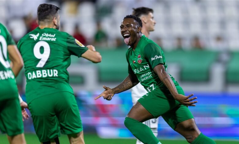 شباب الأهلي يقسو على خورفكان بثلاثية نظيفة