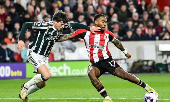 برينتفورد يخطف تعادلا قاتلا 1-1 أمام مانشستر يونايتد