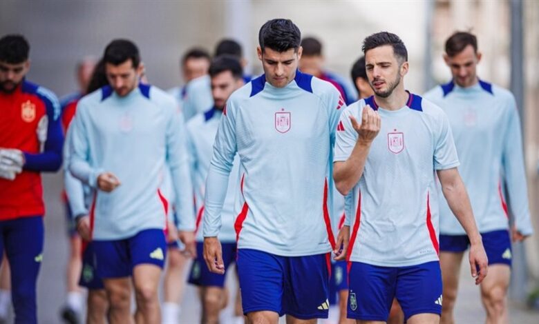 موراتا يعود لتدريبات إسبانيا بعد التعافي من آلام المعدة