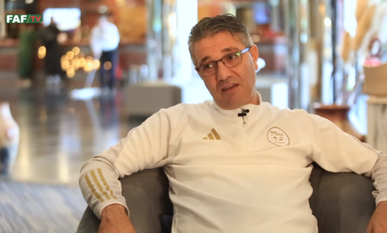 مدرب منتخب الجزائر للشباب يعتذر عن صفح لاعبيه
