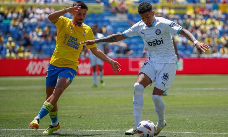 جيرونا يتغلب على لاس بالماس 2-0