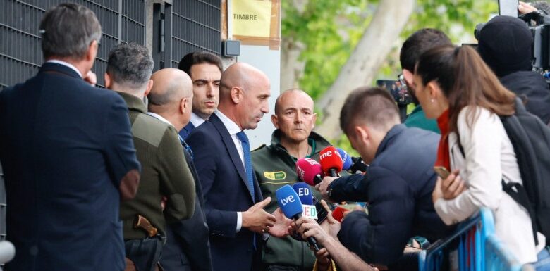 روبياليس: لم أرتكب مخالفات مالية والعدالة ستثبت ذلك