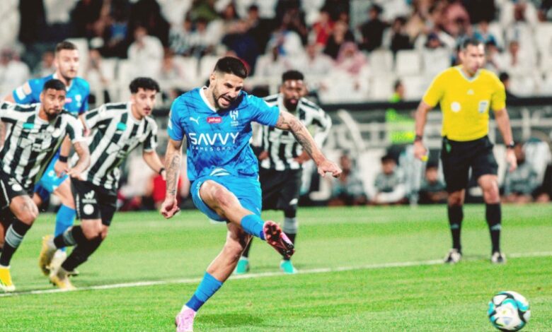 ميتروفيتش يغيب عن الهلال 6 أسابيع بسبب عضلات الفخذ