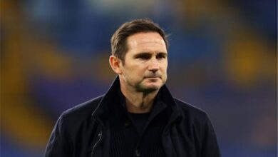 بيرنلي يسعى للتعاقد مع لامبارد لخلافة كومباني