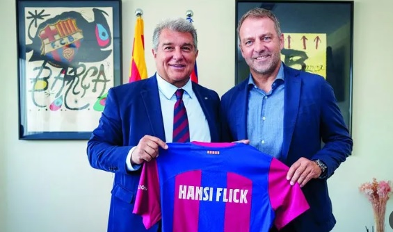 برشلونة يفشل في تسجيل عقد فليك بسبب القواعد المالية