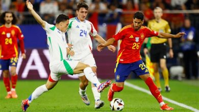 النيران الصديقة تمنح إسبانيا بطاقة التأهل لدور الـ 16 على حساب إيطاليا