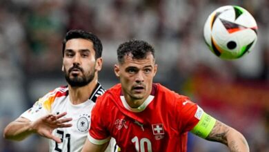 قائد سويسرا يقترب من رقم رونالدو وإنييستا