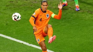 فان دايك: أشعر بالإحباط بعد التعادل مع فرنسا وفخور بمستوى الطواحين