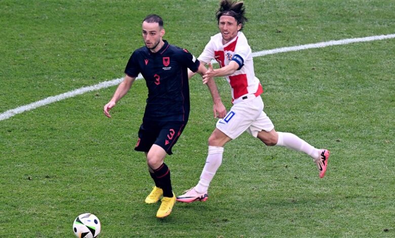 كرواتيا تواصل نتائجها المخيبة وتسقط في فخ التعادل 2-2 أمام ألبانيا