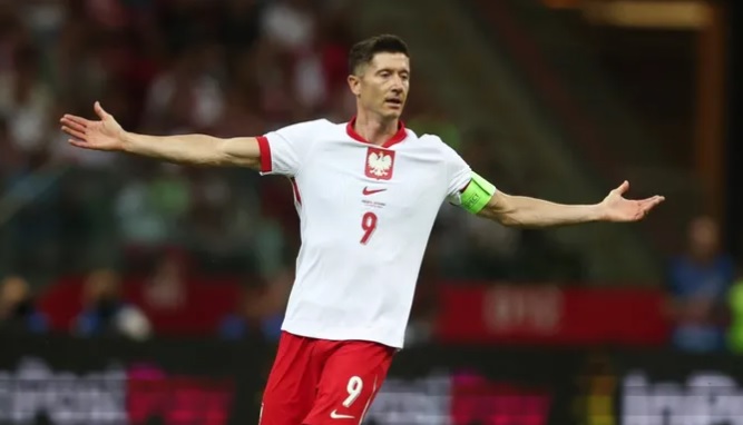 بولندا تستعيد خدمات ليفاندوفسكي أمام النمسا