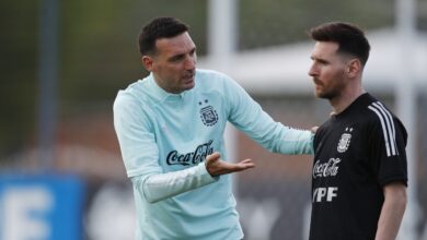 سكالوني: ميسي سيشارك في المباريات منذ البداية